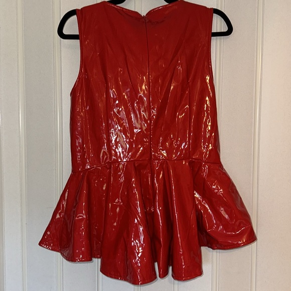 NWT GRACIA FAUX LEATHER RED PEPLUM SLEEVELESS TOP LARGE - Picture 7 of 13